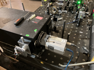 Комплекс для регистрации кинетики затухания (1 нс – 10 мкс) фотолюминесценции наноструктур в ближнем ИК спектральном диапазоне