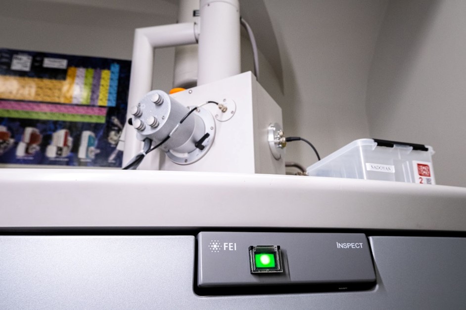 Сканирующий электронный микроскоп FEI Inspect S